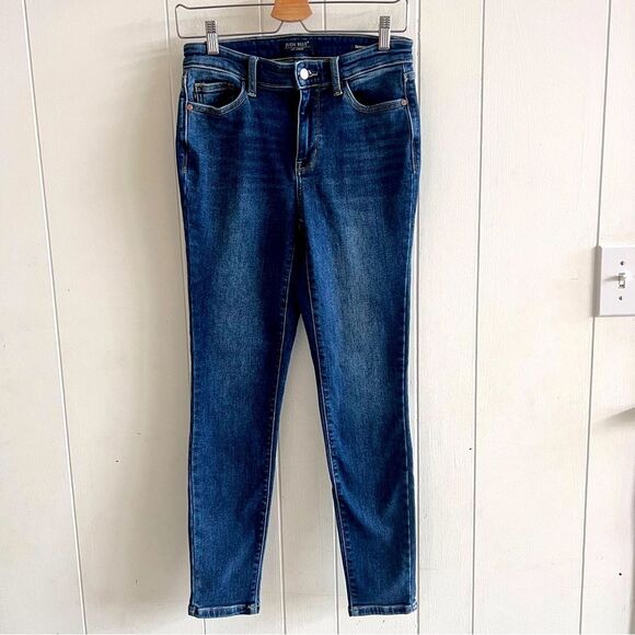 Judy Blue Skinny Fit Medium Wash Jeans - Picture 1 of 10